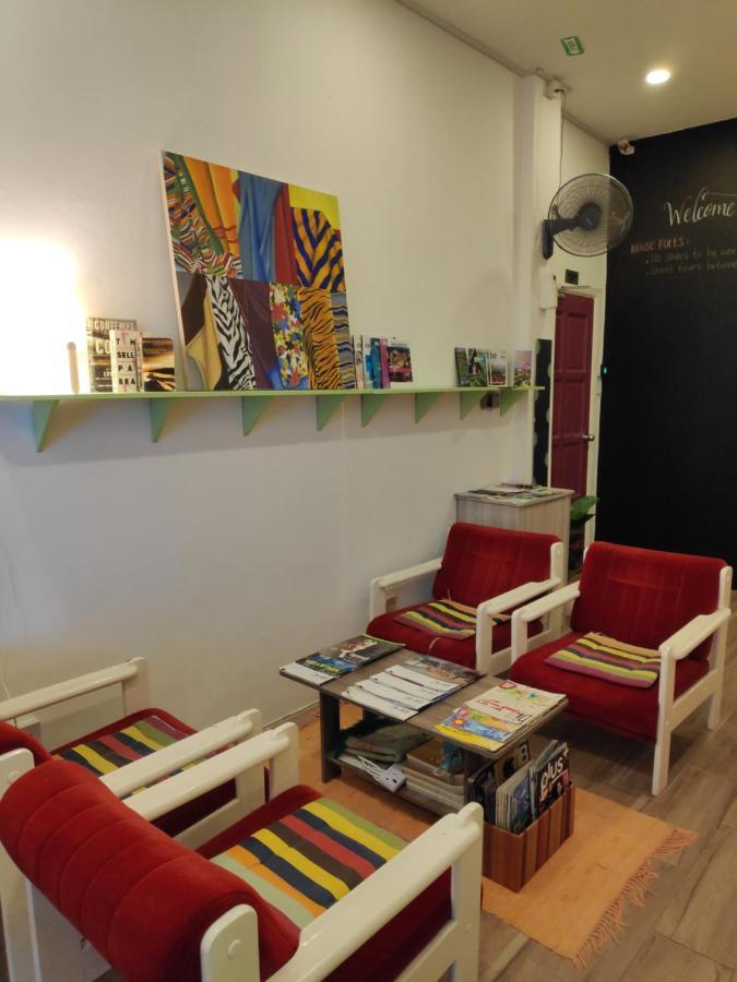 Ez Lodgings Kampong Gadong Buitenkant foto