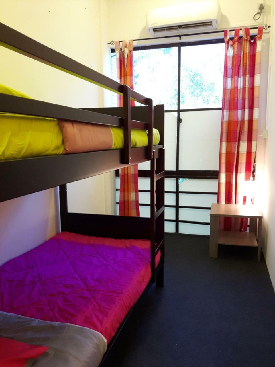 Ez Lodgings Kampong Gadong Buitenkant foto
