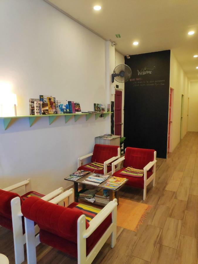 Ez Lodgings Kampong Gadong Buitenkant foto