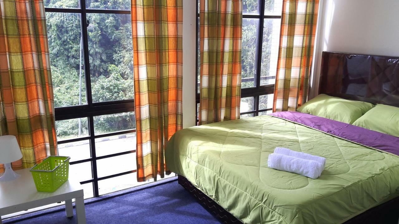 Ez Lodgings Kampong Gadong Buitenkant foto